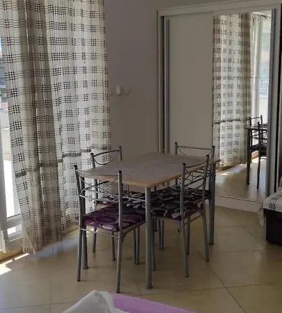 Dubravka Apartament Budva